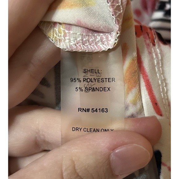 Ivanka Trump Tank Top Women's Size 3X White Multi Print Asymmetric Cowl Neck‎ - Picture 5 of 5